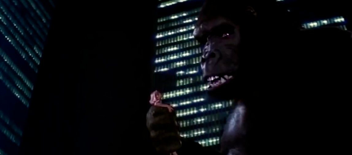 King Kong (1976): plot location of the World Trade Center, both towers (no antenna)