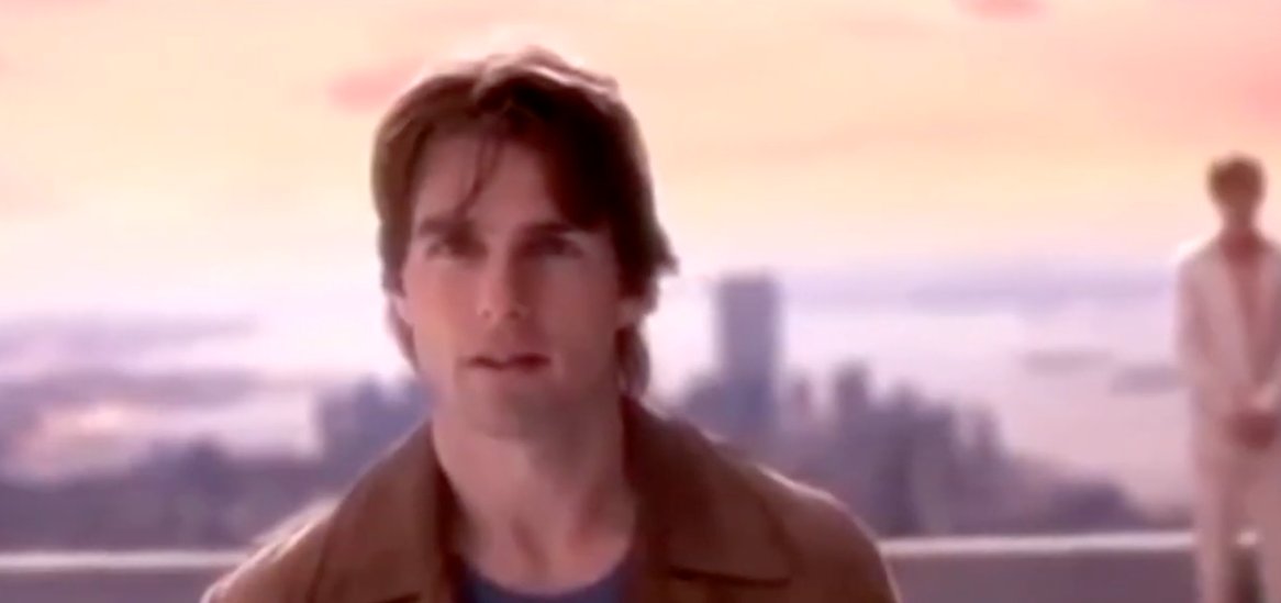 Vanilla Sky (2001): skyline cameo of the World Trade Center, both towers (with antenna)